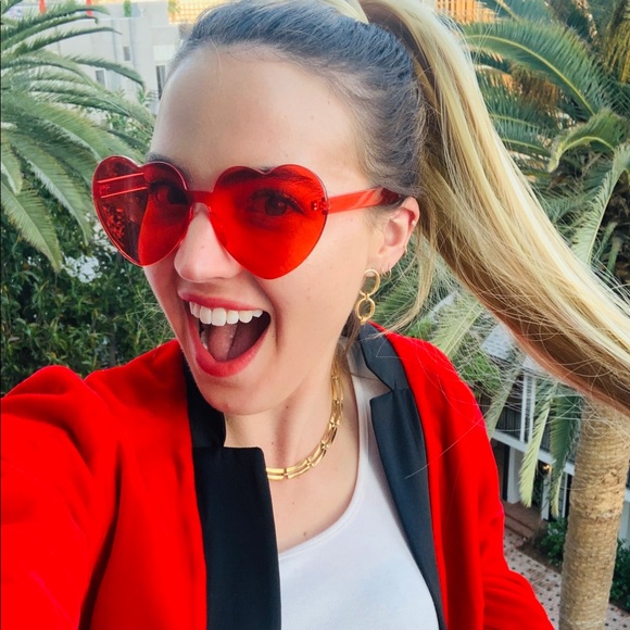 Red Heart Shaped Sunglasses - Picture 1 of 4